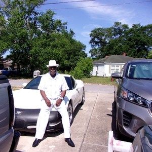 Meet your Posher, Henry